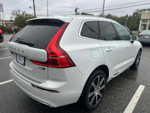 2021 Volvo XC60 T5 Inscription