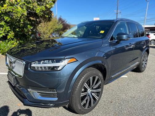 2025 Volvo XC90 B5 Core