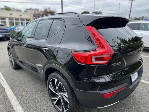 2020 Volvo XC40 T5 R-Design