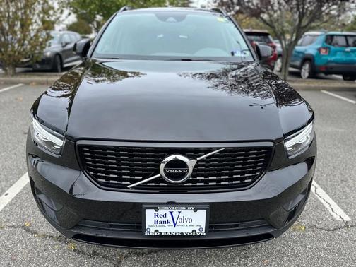 2020 Volvo XC40 T5 R-Design