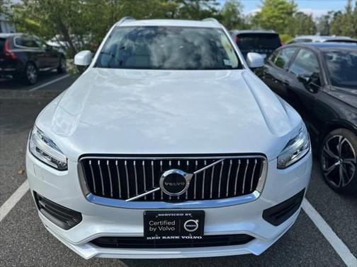 2022 Volvo XC90 T5 Momentum