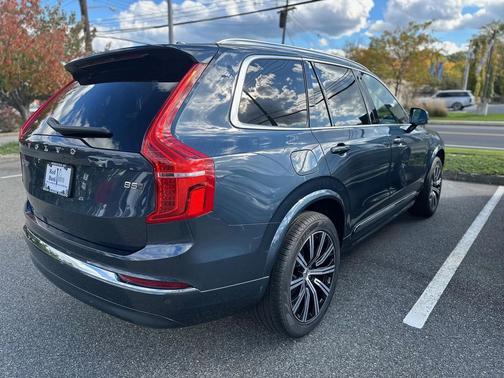 2025 Volvo XC90 B5 Core