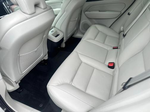 2019 Volvo XC60 T6 Momentum