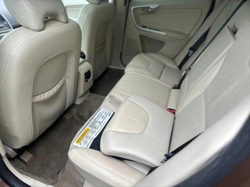 2010 Volvo XC60 T6
