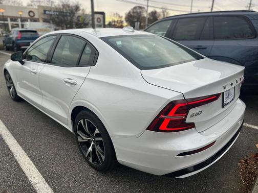 2025 Volvo S60 B5 Core