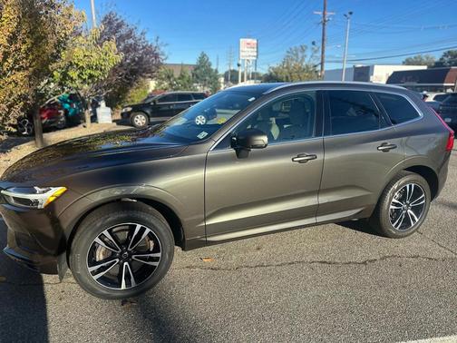2020 Volvo XC60 T6 Momentum
