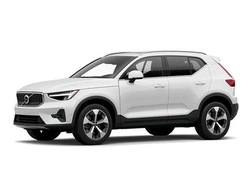 2025 Volvo XC40 B5 Plus Bright Theme