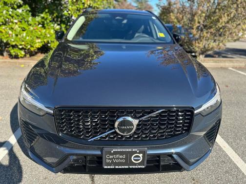 2025 Volvo XC60 B5 Plus