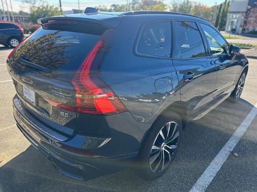 2025 Volvo XC60 B5 Plus