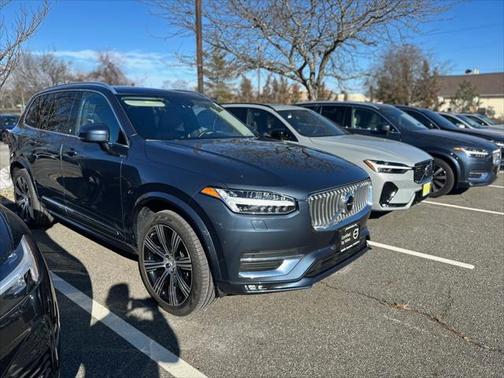 2022 Volvo XC90 T6 Inscription