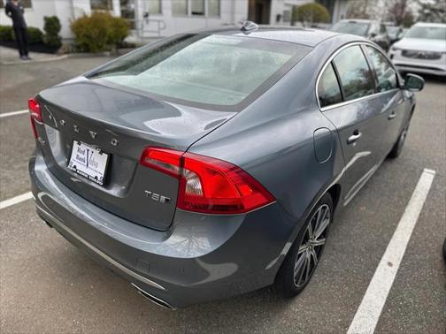2017 Volvo S60 Inscription T5 Platinum