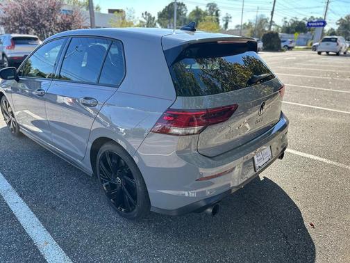 2022 Volkswagen Golf GTI 2.0T SE DSG