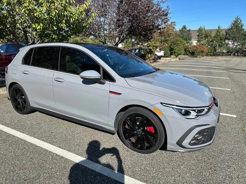 2022 Volkswagen Golf GTI 2.0T SE DSG