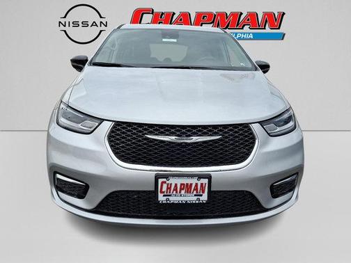 2024 Chrysler Pacifica Touring-L