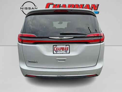 2024 Chrysler Pacifica Touring-L