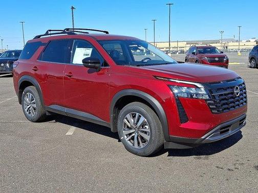 Scarlet Ember 2026 Nissan Pathfinder SL