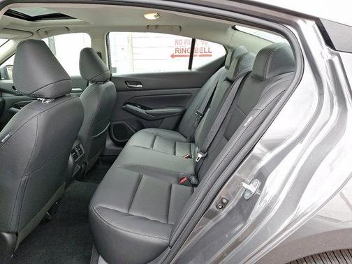 2025 Nissan Altima SL