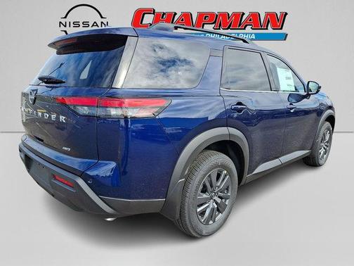 2025 Nissan Pathfinder SV
