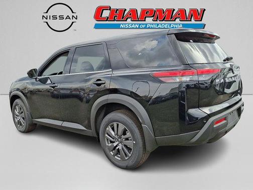 2025 Nissan Pathfinder S