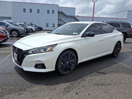 2022 Nissan Altima 2.5 SR