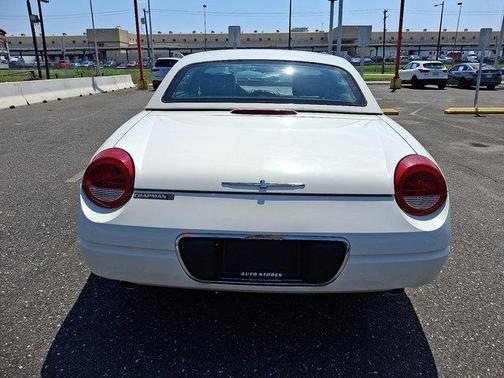 2002 Ford Thunderbird Deluxe