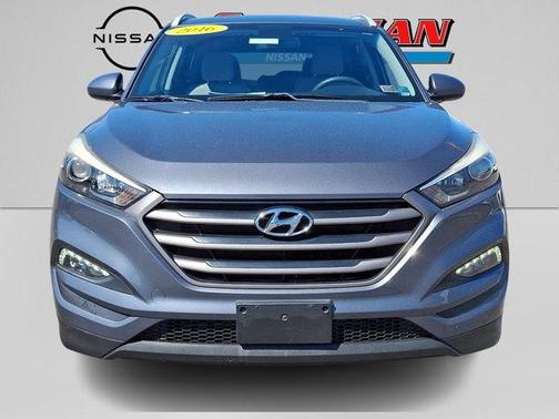 Coliseum Grey 2016 Hyundai TUCSON SE