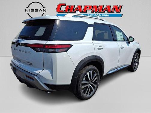 2025 Nissan Pathfinder Platinum