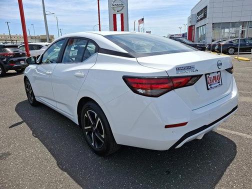 2025 Nissan Sentra SV