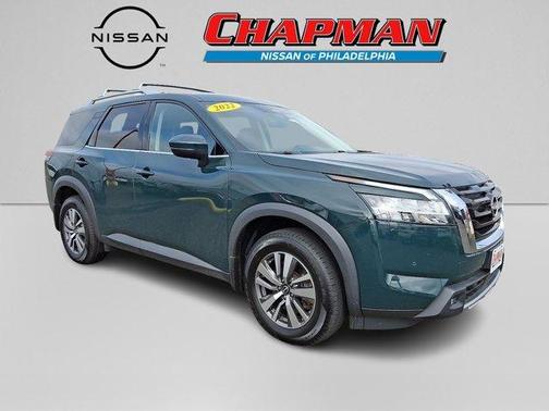 2022 Nissan Pathfinder SL