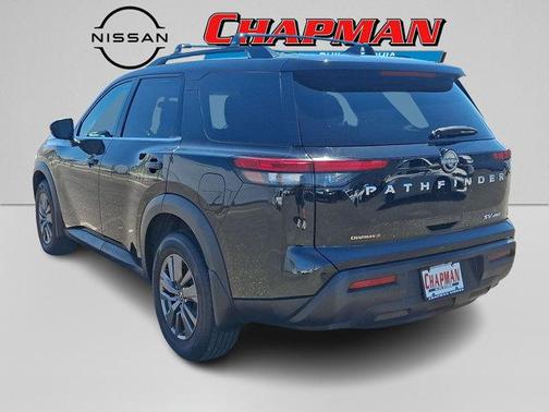 Black 2022 Nissan Pathfinder SV