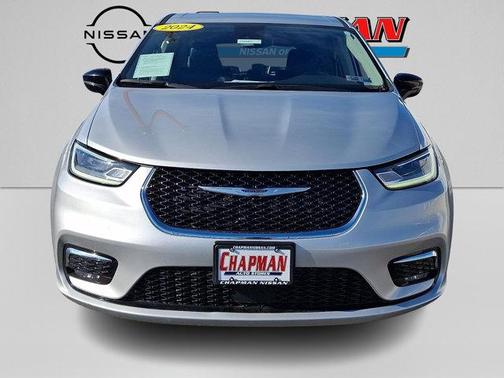 2024 Chrysler Pacifica Touring-L