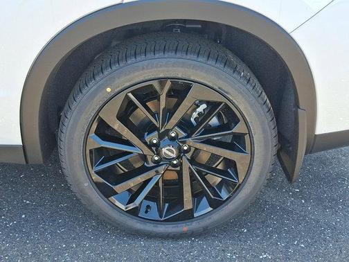 Alpine Frost 2026 Nissan Rogue SL