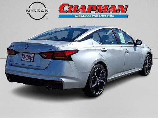 Brilliant Silver Metallic 2024 Nissan Altima 2.5 SR