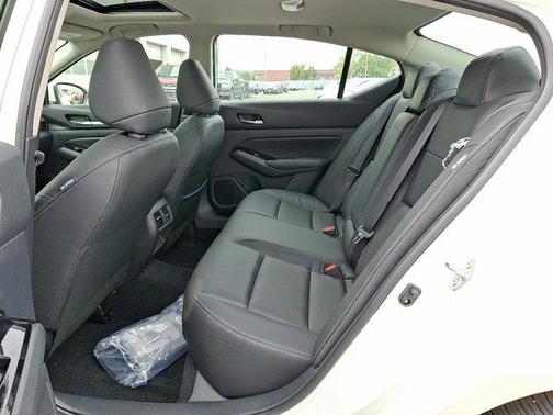 2025 Nissan Altima SL