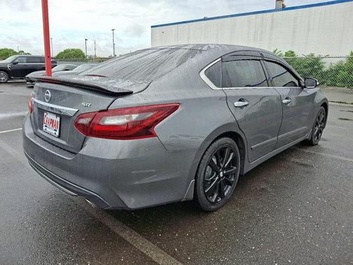 2017 Nissan Altima 2.5 SR