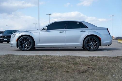 2021 Chrysler 300 S