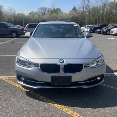 2018 BMW 330 i xDrive