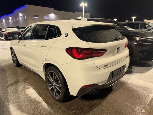 2022 BMW X2 M35i