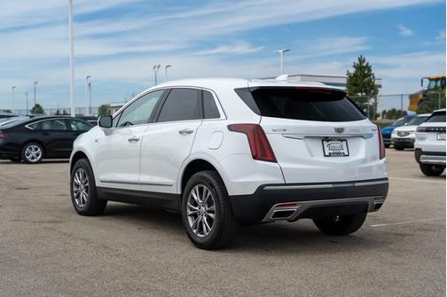 2023 Cadillac XT5 FWD Premium Luxury