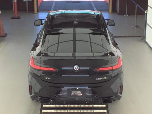 2023 BMW X4 M40i