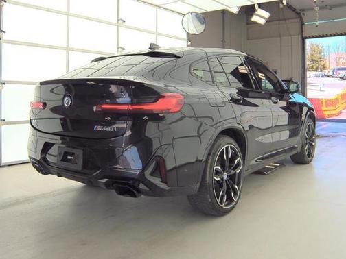 2023 BMW X4 M40i