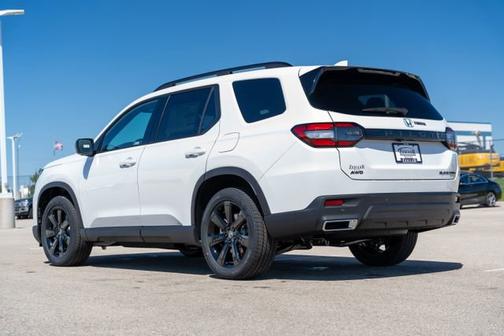 2025 Honda Pilot Black Edition