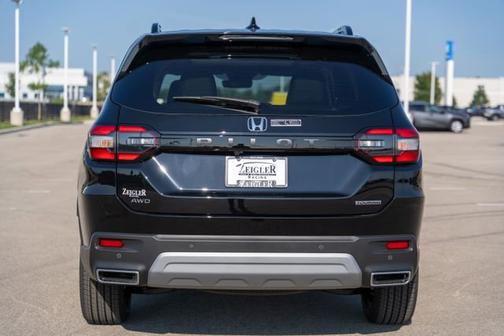 2025 Honda Pilot Touring