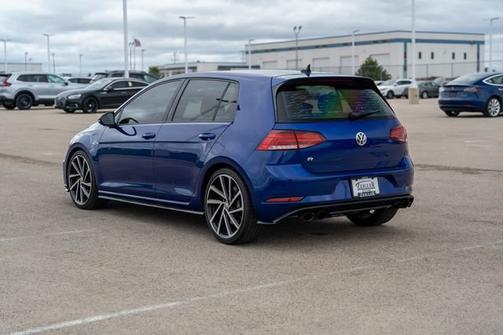2018 Volkswagen Golf R 4-Door w/DCC & Navigation