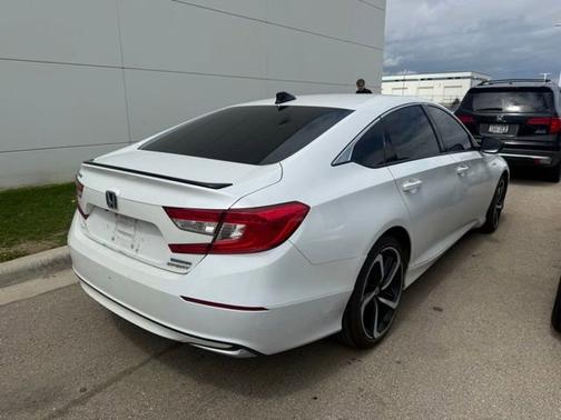 Platinum White Pearl 2022 Honda Accord Hybrid Sport