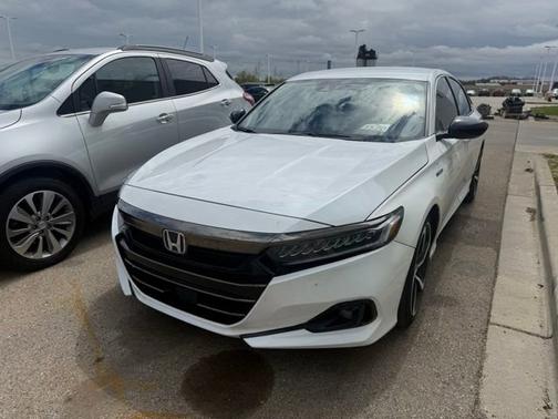 Platinum White Pearl 2022 Honda Accord Hybrid Sport