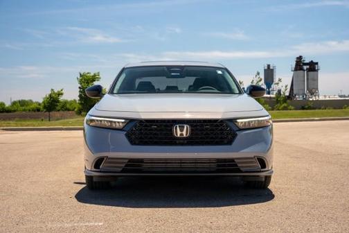 Urban Gray Pearl 2025 Honda Accord SE