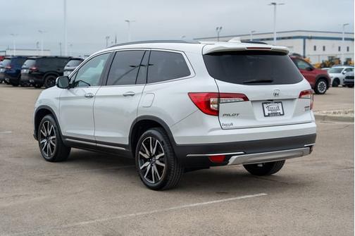 2022 Honda Pilot Touring 7-Passenger