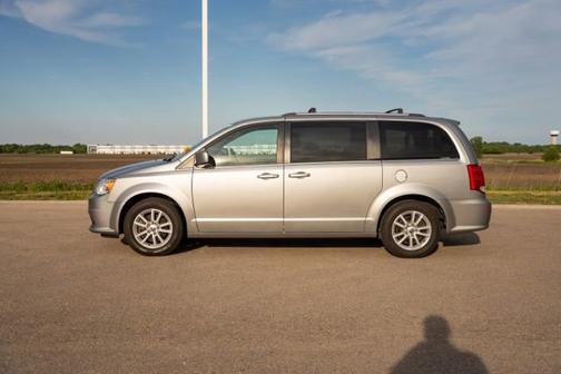 Billet Clearcoat 2019 Dodge Grand Caravan SXT