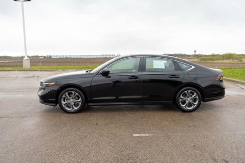 Crystal Black Pearl 2024 Honda Accord EX